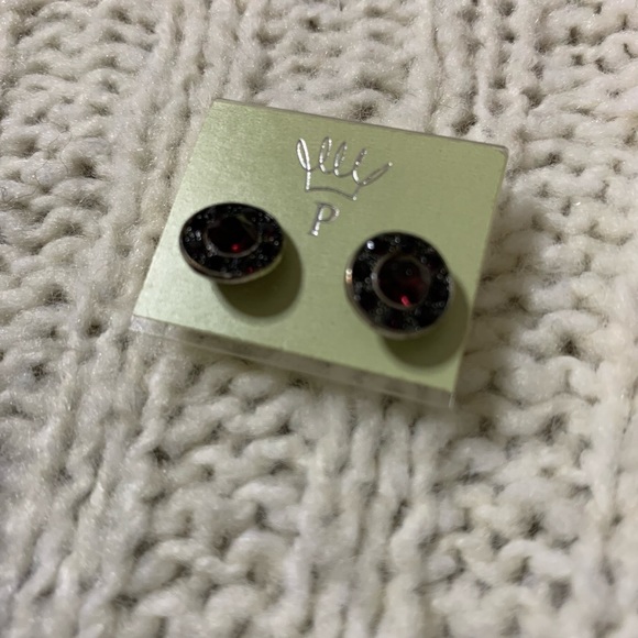 Patina purple(ish) earrings - NWOT - Picture 4 of 7